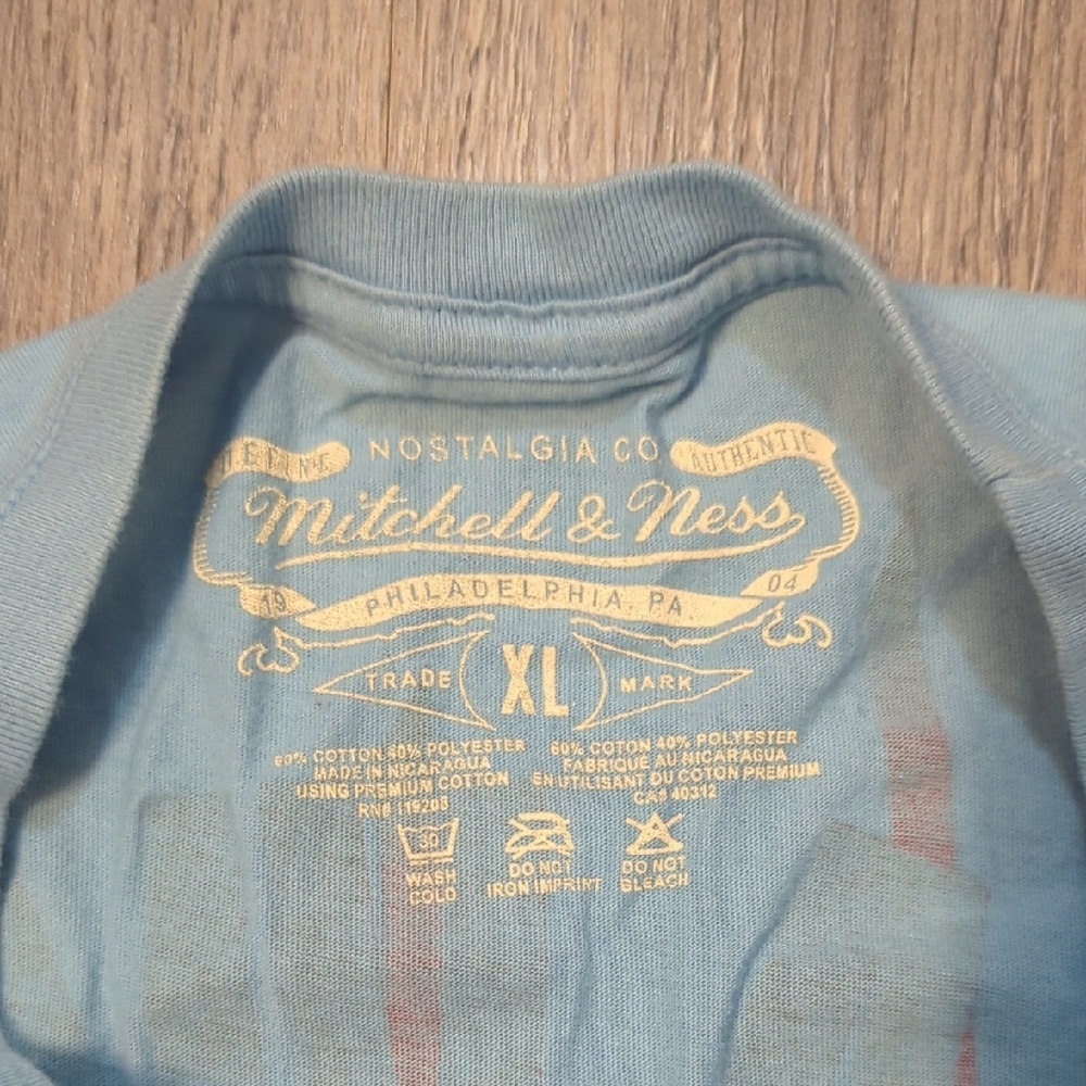 Mitchell & Ness Vintage Hakeem Olajuwon Light Blue Rockets Tee - Picture 3 of 5